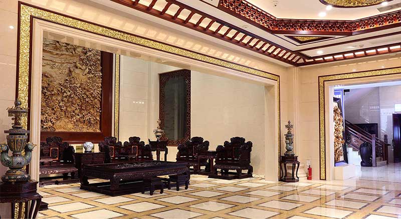 1712897687120273.jpg 传承经典:古典红木家具的匠心独运1.jpg