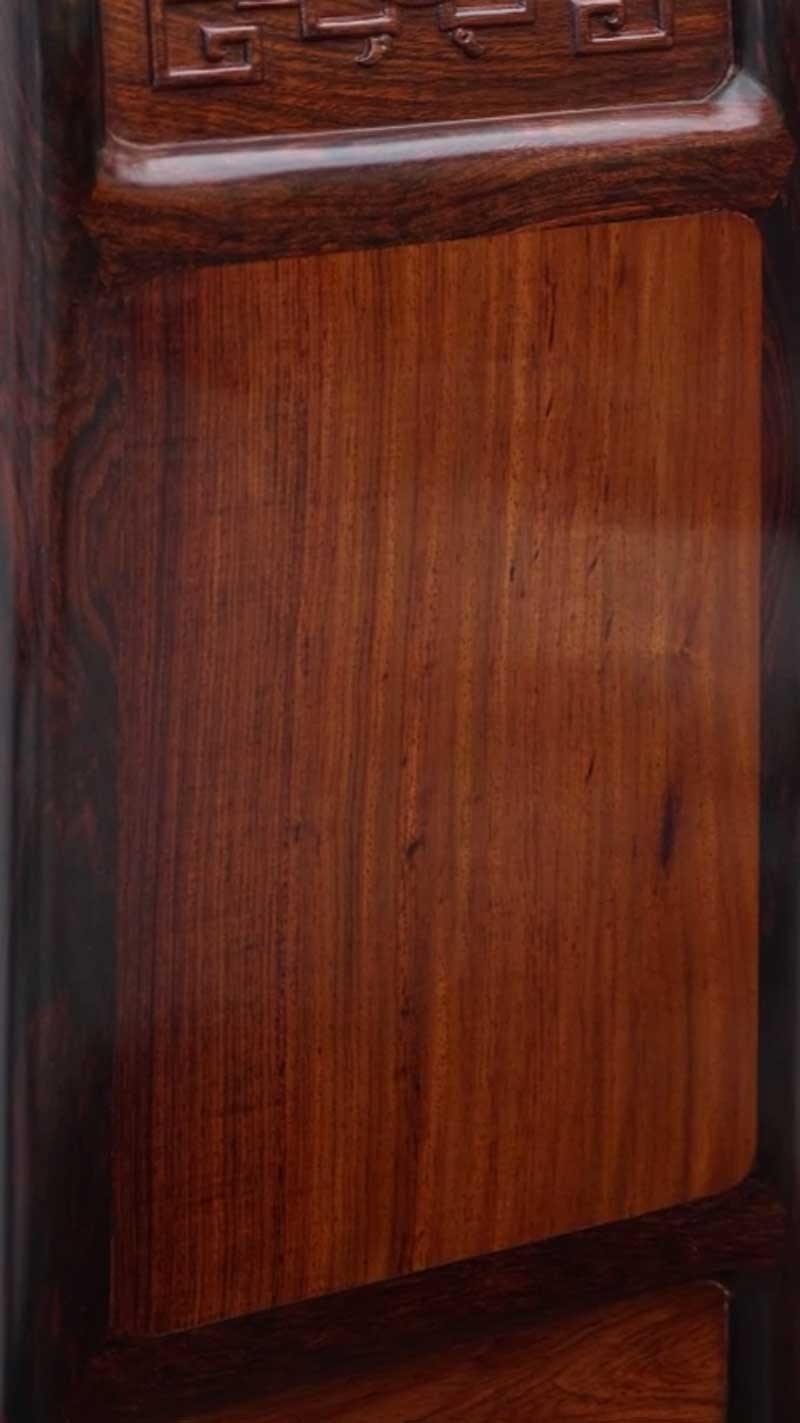 红木家具的材质鉴别：避免选购陷阱，买到真品5.jpg